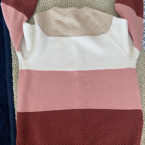 NWOT H & M Light Sweater - Picture 3 of 5